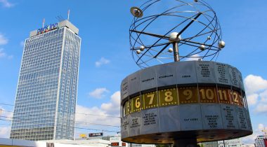 Monument-outside-of-train-station-in-Berlin